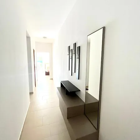 Luna Apartment Banjole